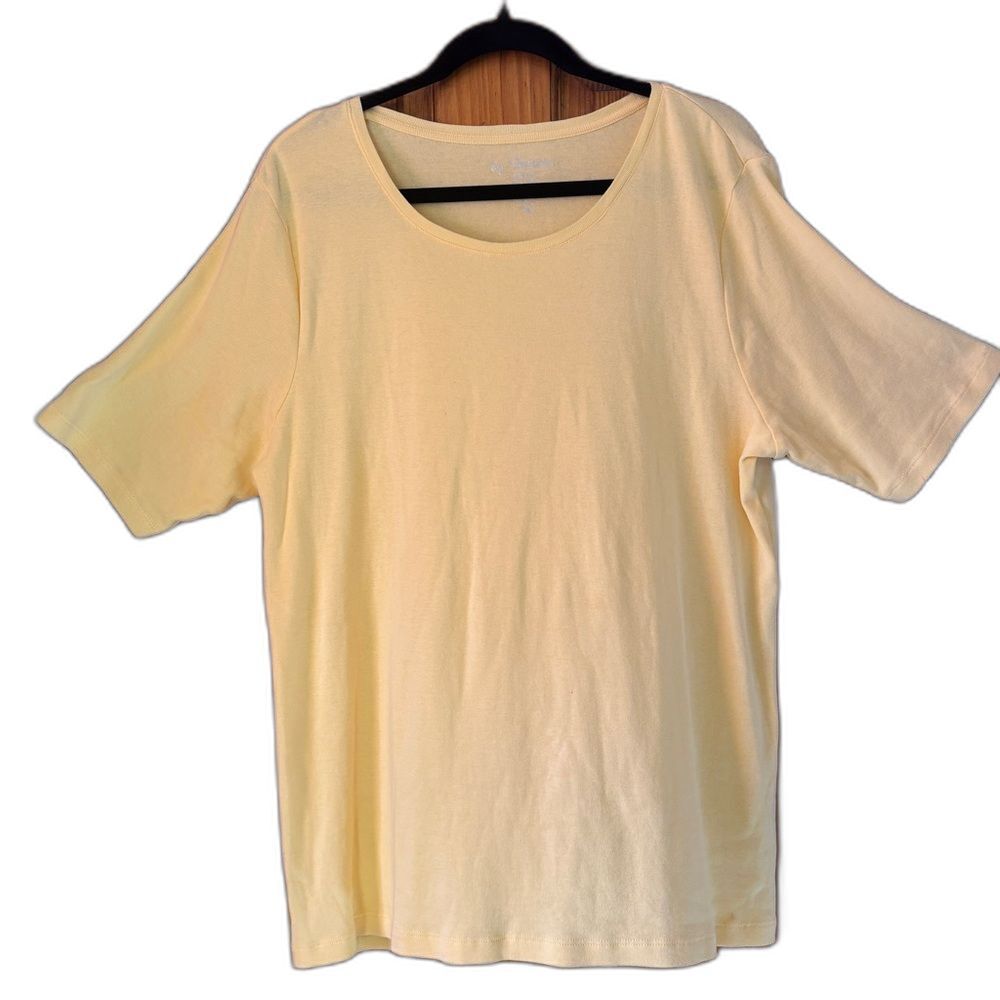 100% Cotton Women’s Chico's Light Yellow T-Shirt SO SOFT